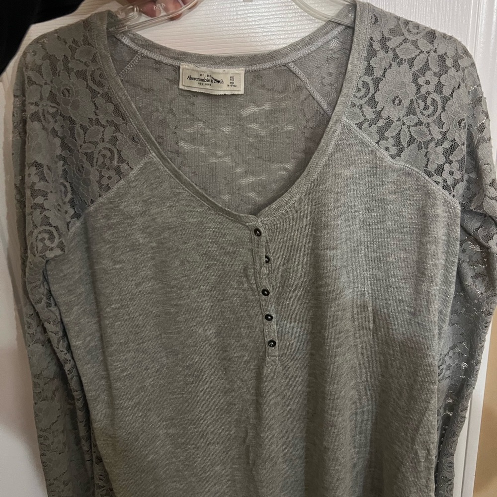 Abercrombie & Fitch Gray Lace Sleeve Blouse